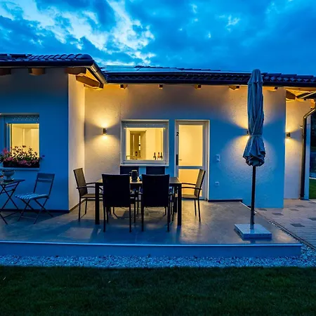 Balatonic Grape Apartmanhaz * Siófok