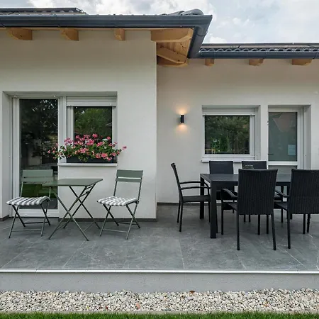 Balatonic Grape Apartmanhaz