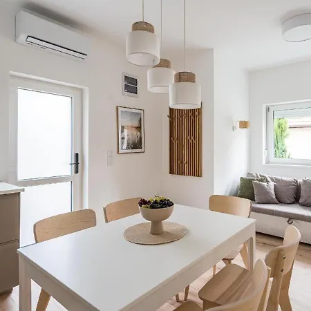 Balatonic Grape Apartmanhaz * Siófok