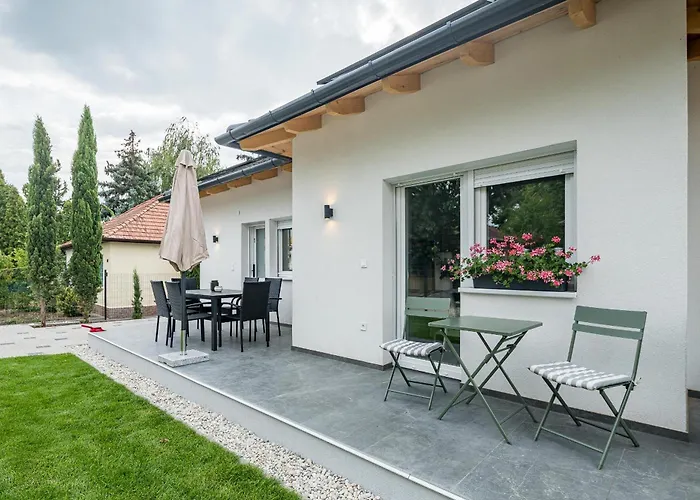 Balatonic Grape Apartmanhaz Apartment Siofok