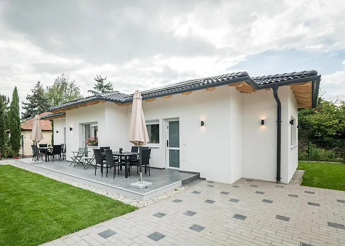 Balatonic Grape Apartmanhaz * Siofok