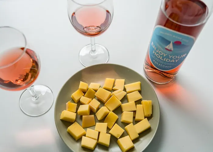 Balatonic Grape Apartmanhaz * Siofok