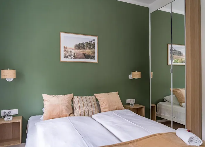 Balatonic Grape Apartmanhaz *